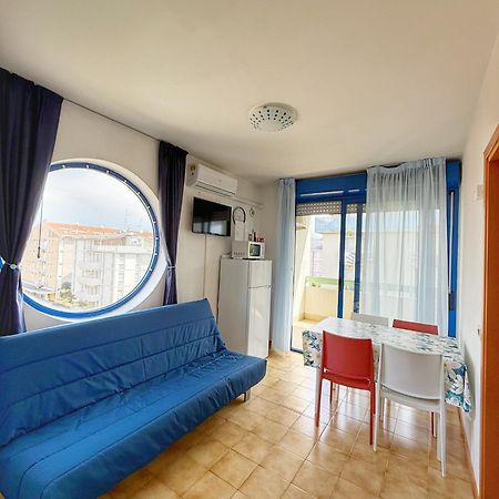 Grazioso Appartamento N 47 A 100Mt Dal Mare 比比翁 外观 照片