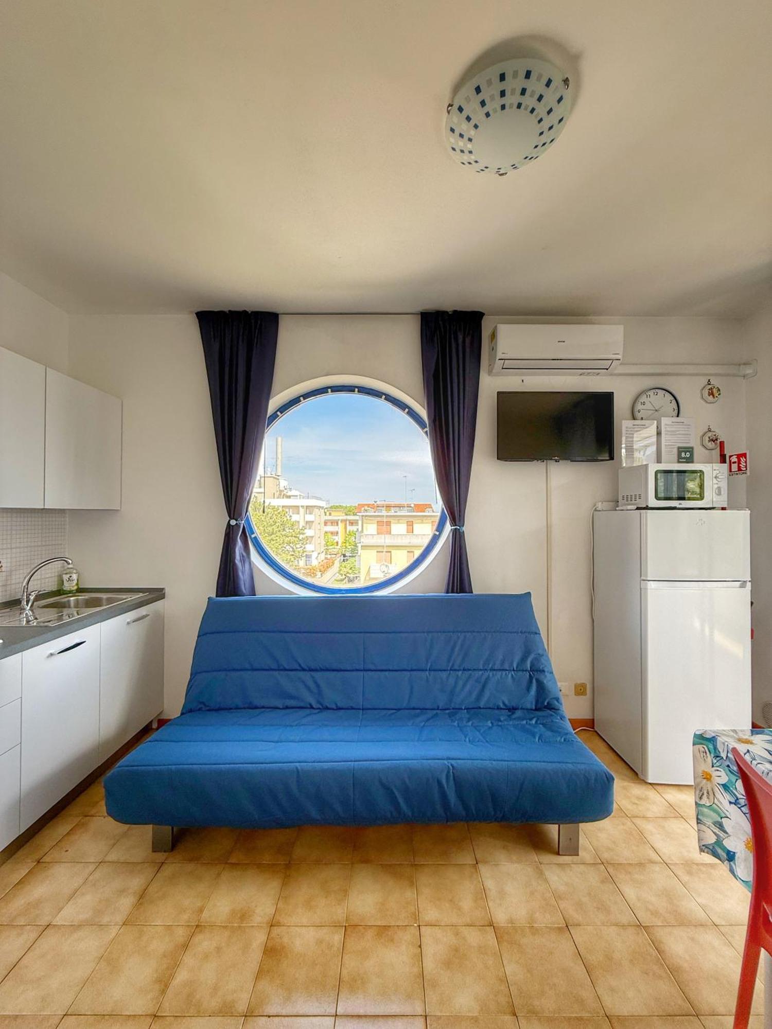 Grazioso Appartamento N 47 A 100Mt Dal Mare 比比翁 外观 照片